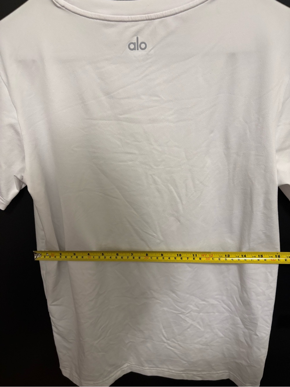 ALO Yoga Crew Tee in White - Picture 4 of 5